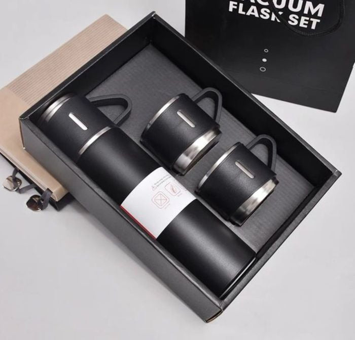 500ml Insulated Vacuum Bottle – Leakproof, Stainless Steel Travel Flask (Random Color)